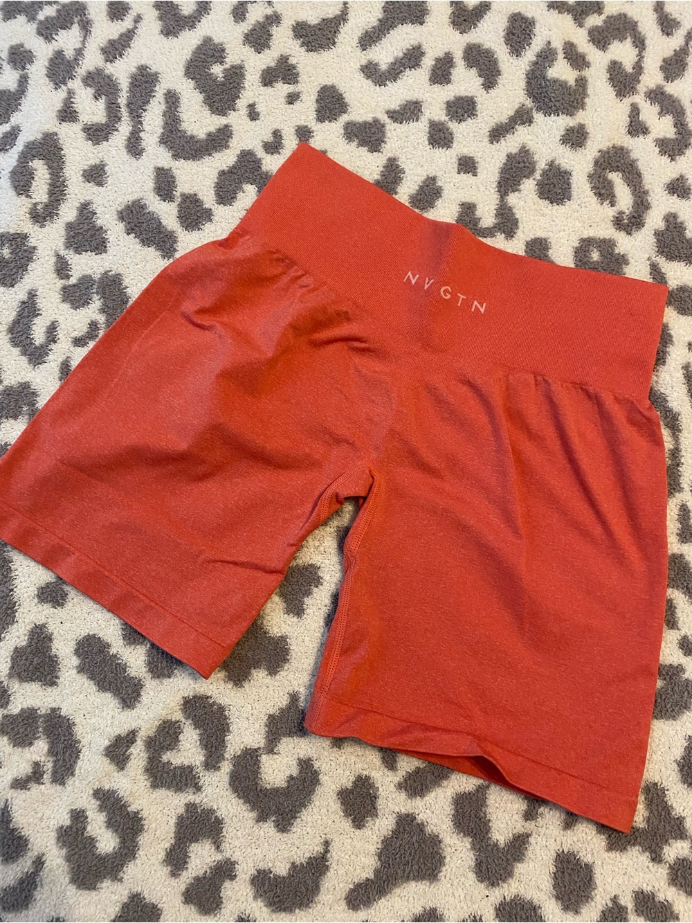 NVGTN Women's Athletic Bike Shorts coral pink